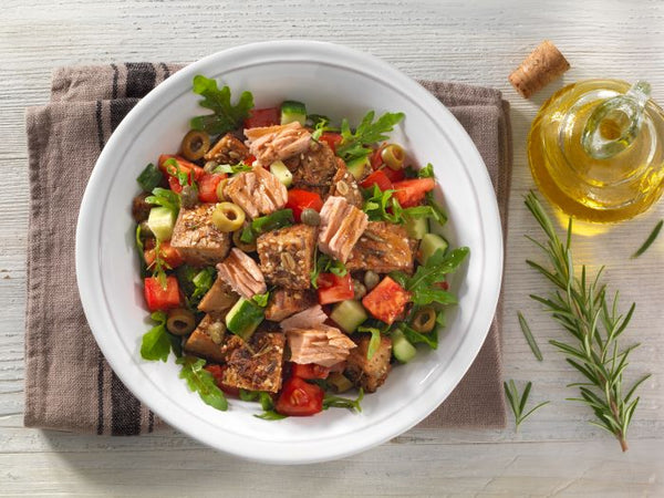 Brotsalade met tonijn en balsamico dressing