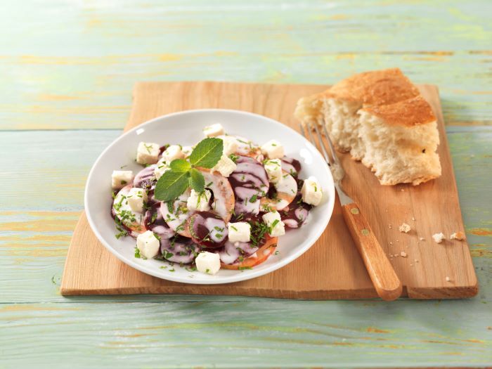 Insalata di rucola con formaggio di pecora