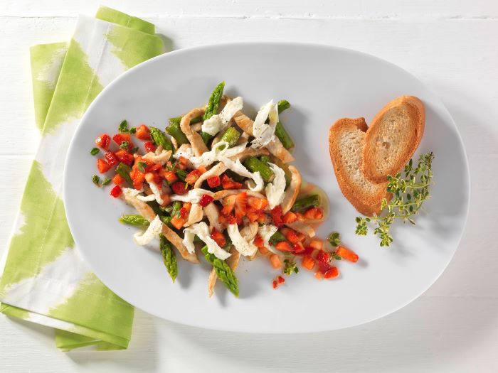 Spargel_Haehnchen_Salat_Erdbeer_Mozzarella_3.jpg