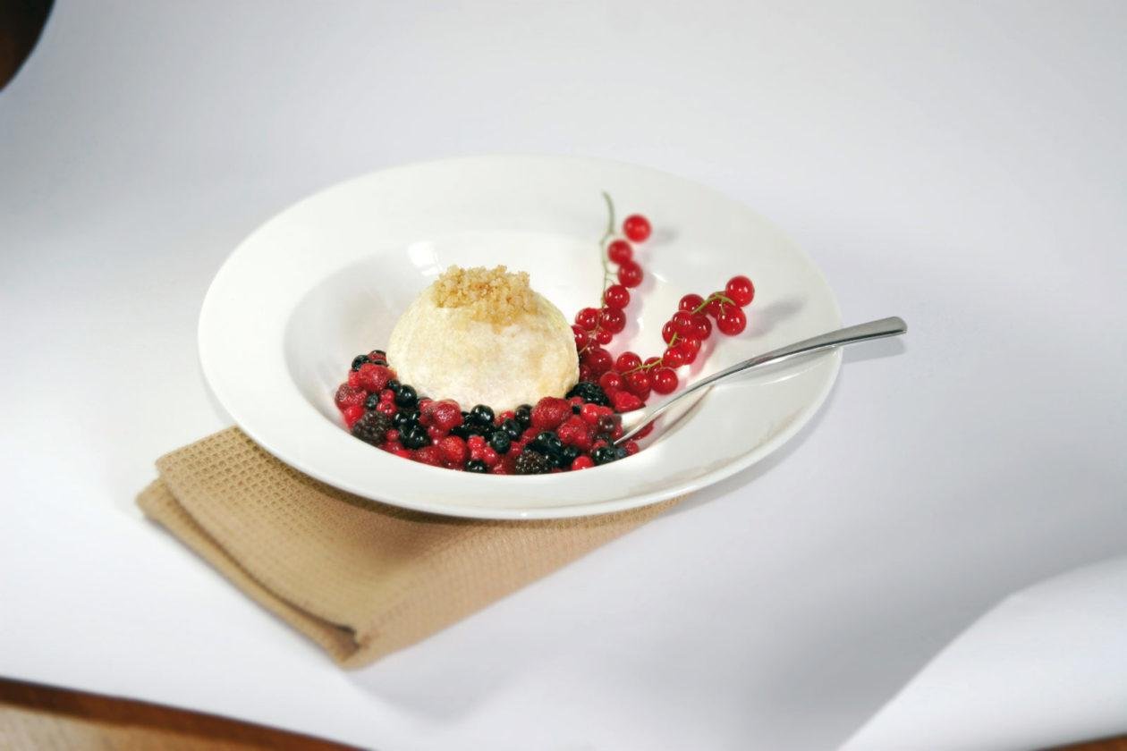 Quarkknödel mit Beerenkompott Quarkknödel mit Beerenkompott